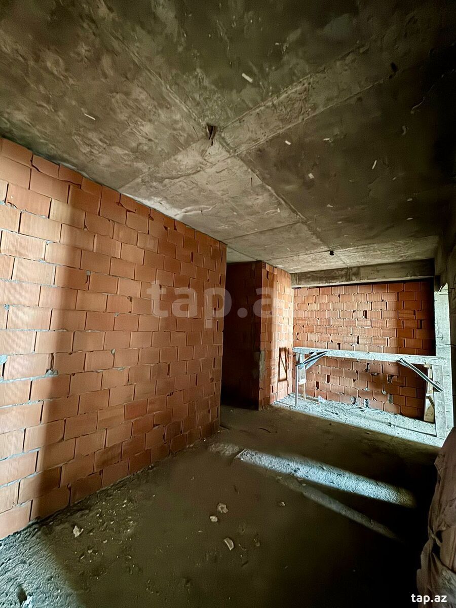 2-otaqlı yeni tikili, Moskva pr., 80 m²