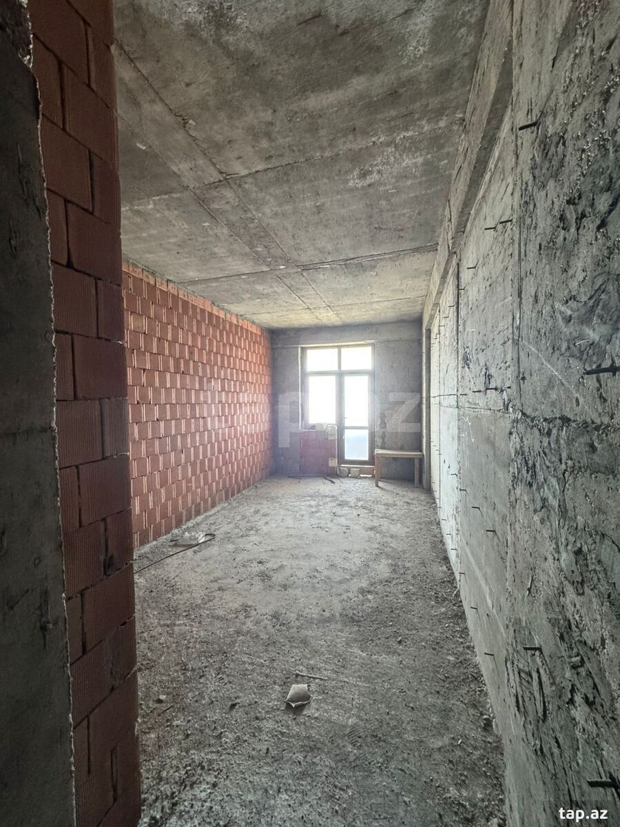 2-otaqlı yeni tikili, Moskva pr., 80 m²