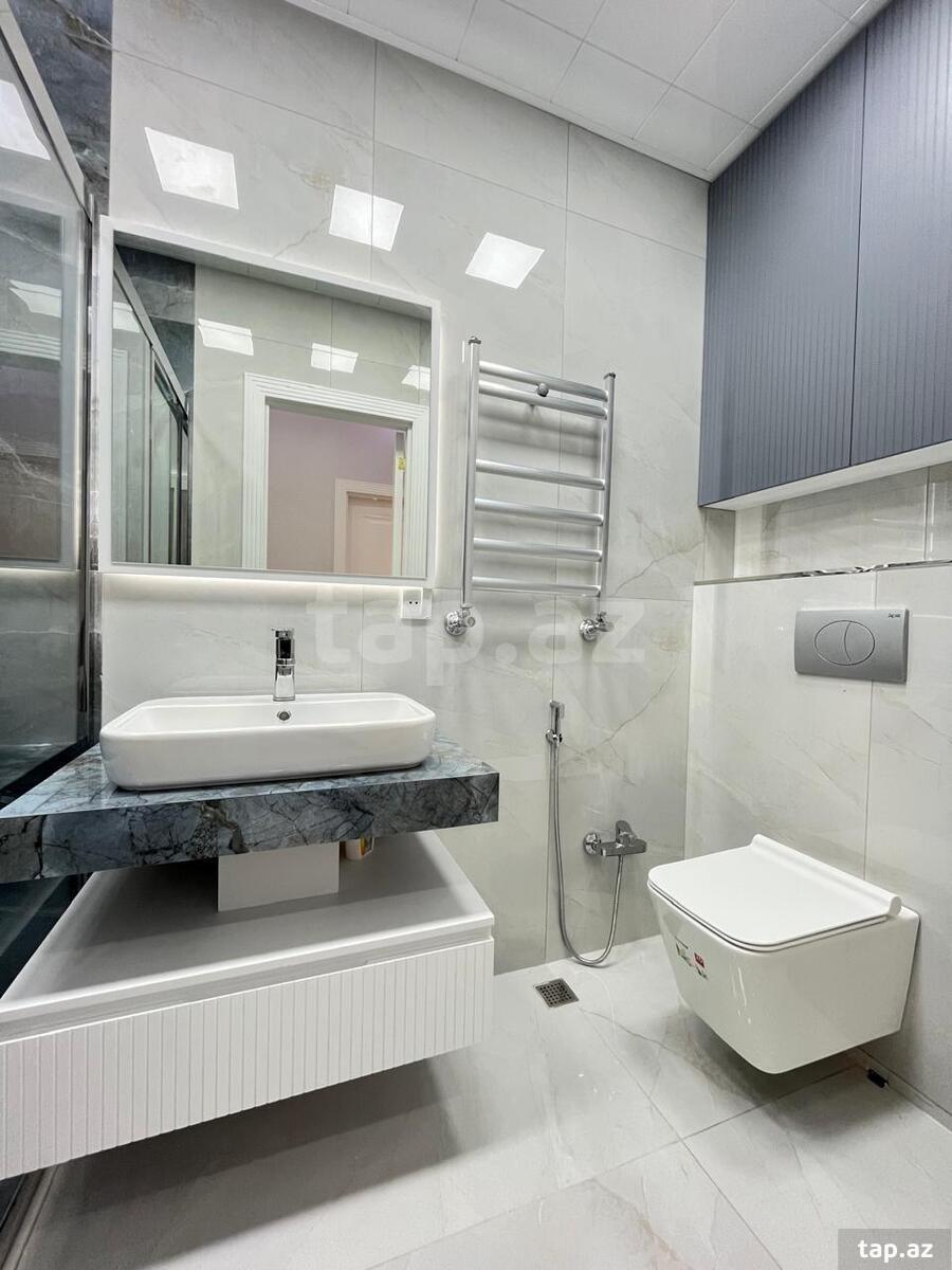 4-otaqlı yeni tikili, Sənan Kərimov küç., 130 m²