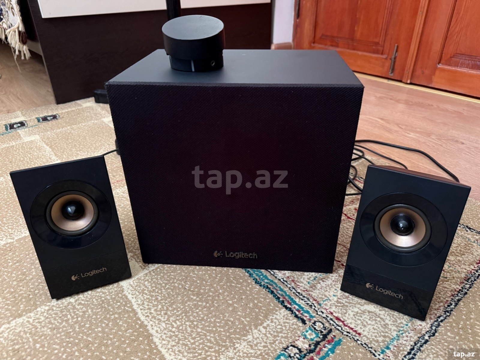 Logitech Z533 2.1 Subwoofer Speaker System