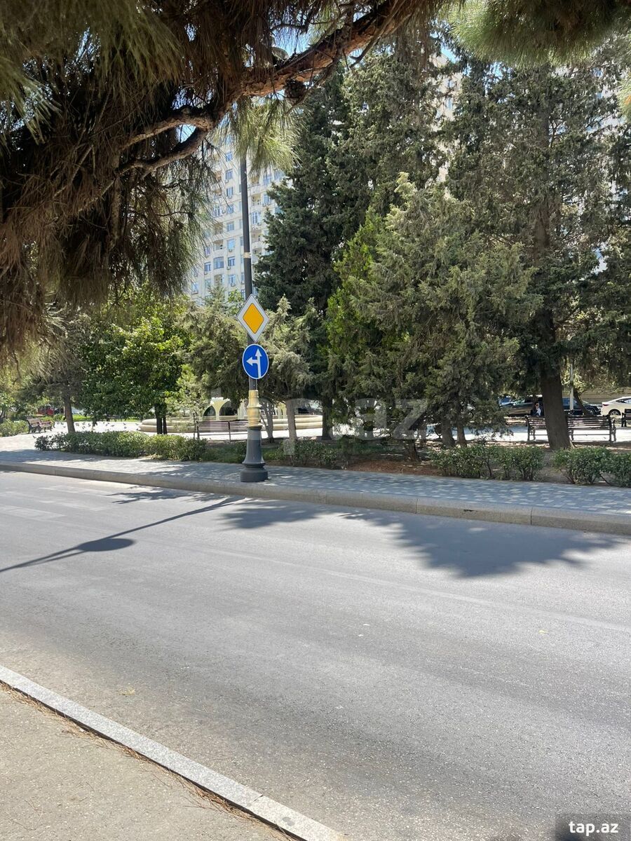 3-otaqlı mənzil, Aşıq Molla Cümə küç., 60 m²