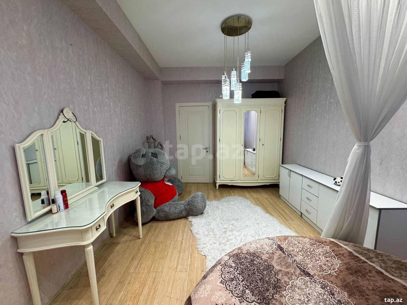 3-otaqlı yeni tikili, Qulu Quliyev küç., 118 m²