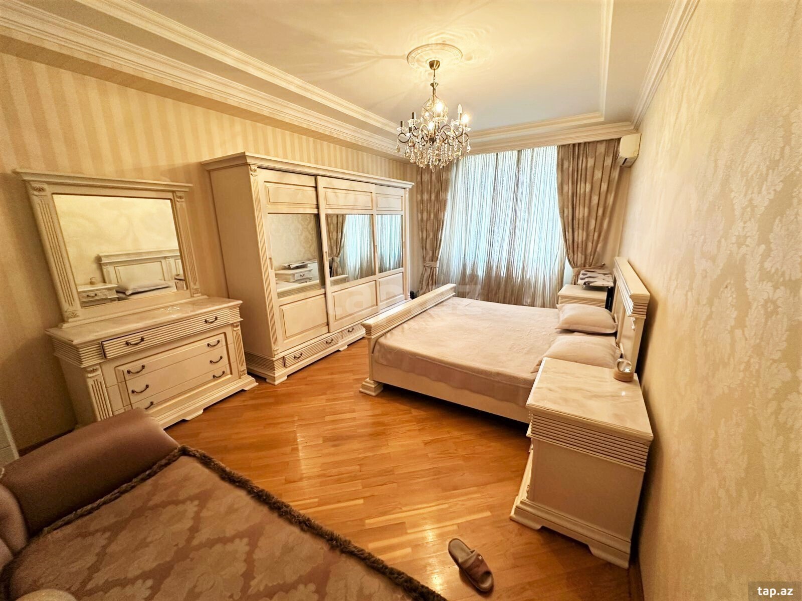 3-otaqlı yeni tikili kirayə verilir, Əbdülvahab Salamzadə küç., 130 m²