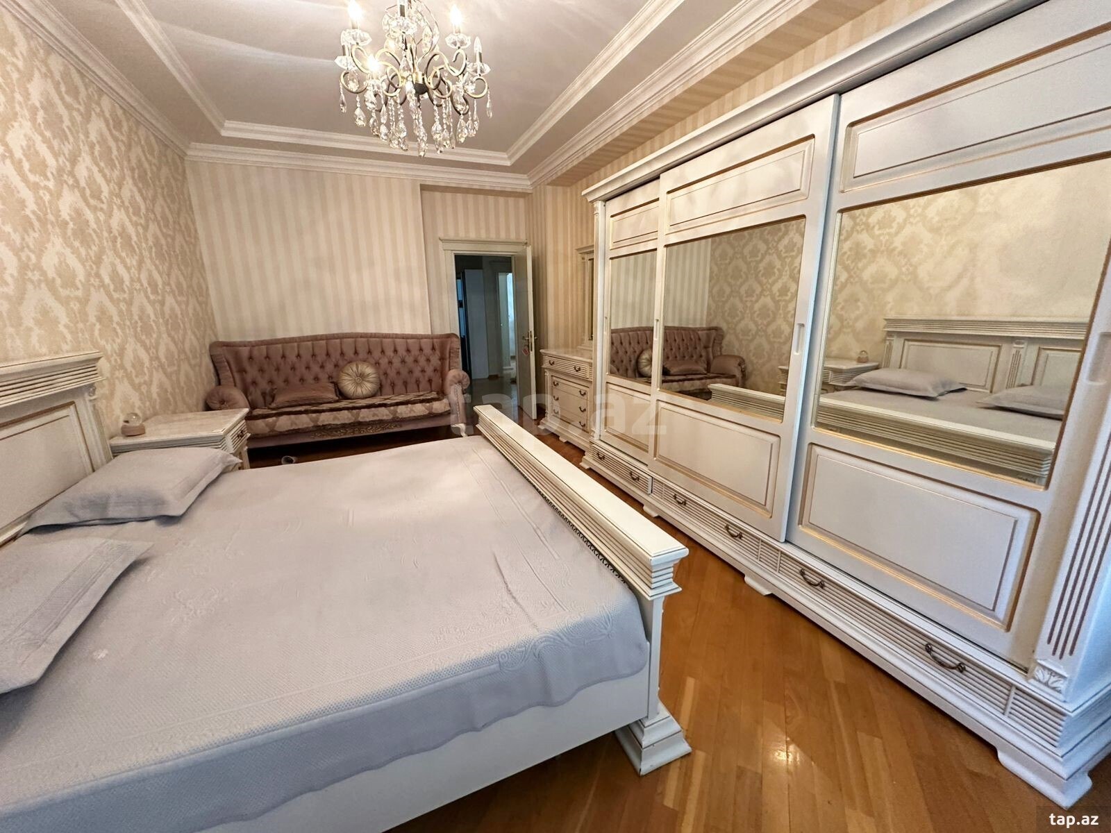 3-otaqlı yeni tikili kirayə verilir, Əbdülvahab Salamzadə küç., 130 m²