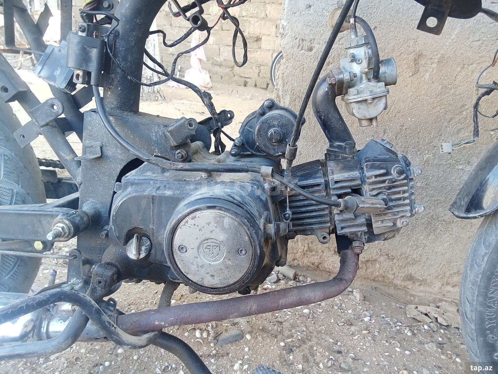 Motosiklet ehtiyat hissələri