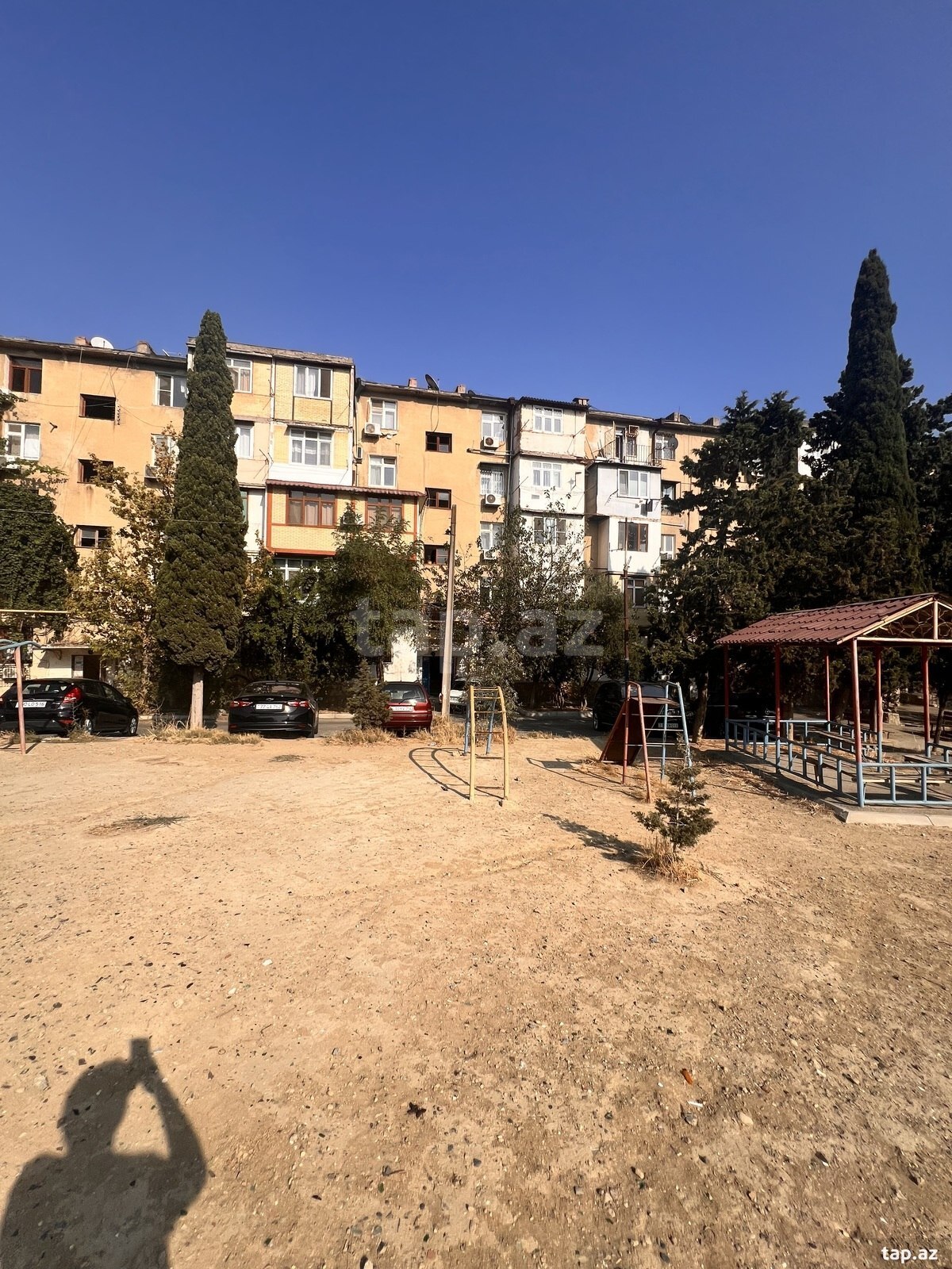2 otaqlı mənzil satılır, Bakı