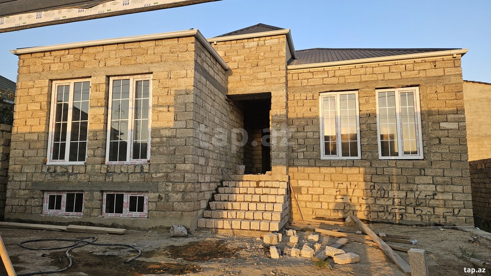 Həyət evi, Suraxanı r.