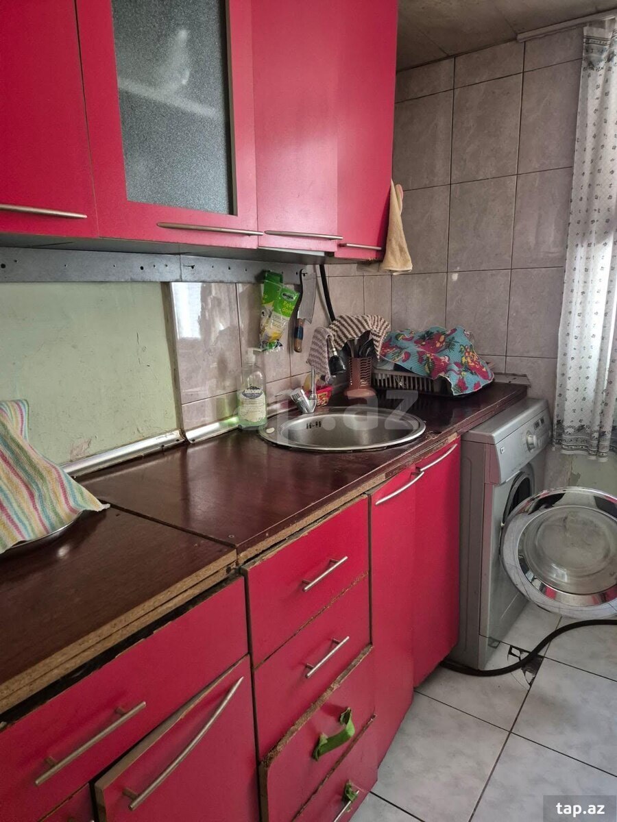 Həyət evi kirayə verilir, Sahil metrosu