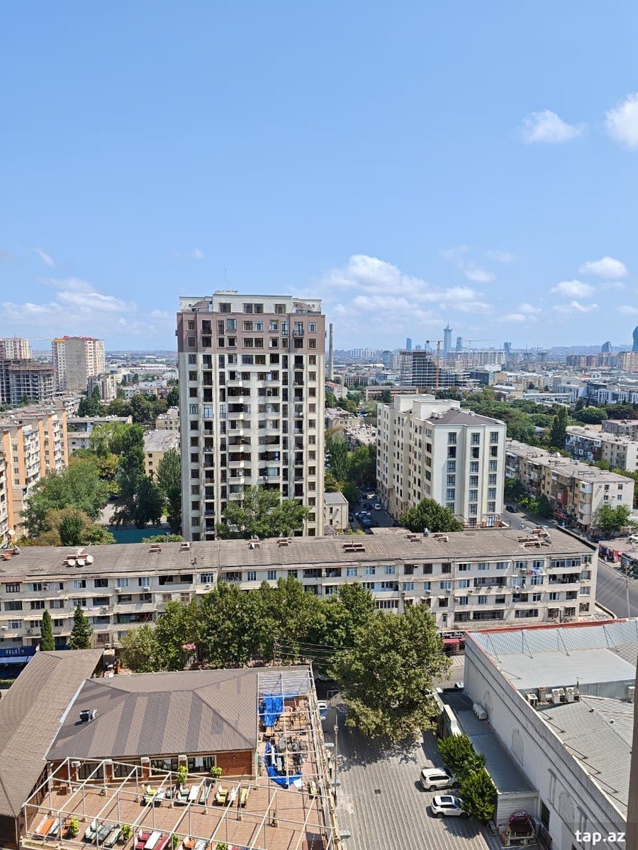 3-otaqlı yeni tikili, Binəqədi r., 140 m²