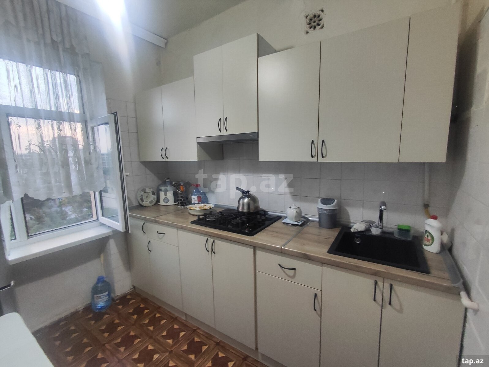 3-otaqlı mənzil, Cavanşir küç., 70 m²