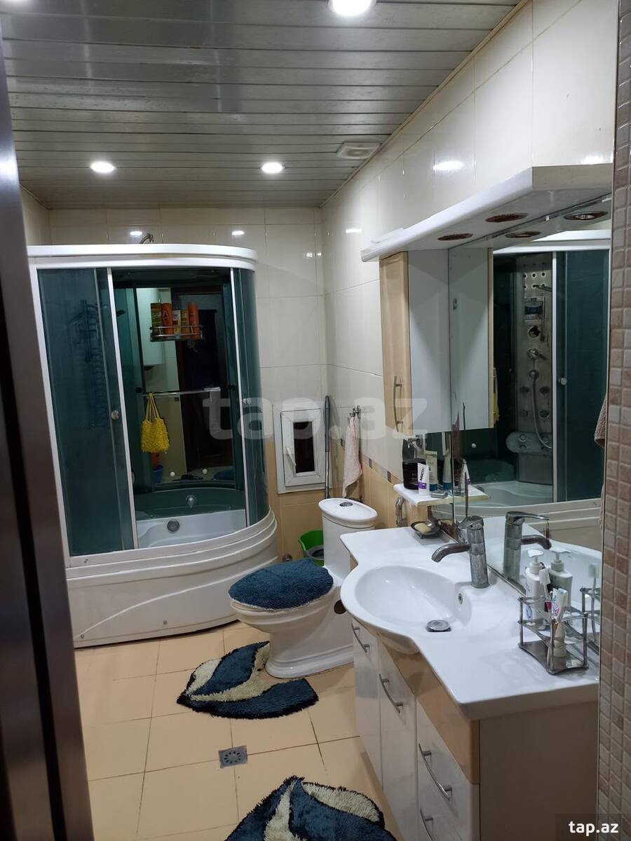 3-otaqlı yeni tikili, İnşaatçılar pr., 110 m²