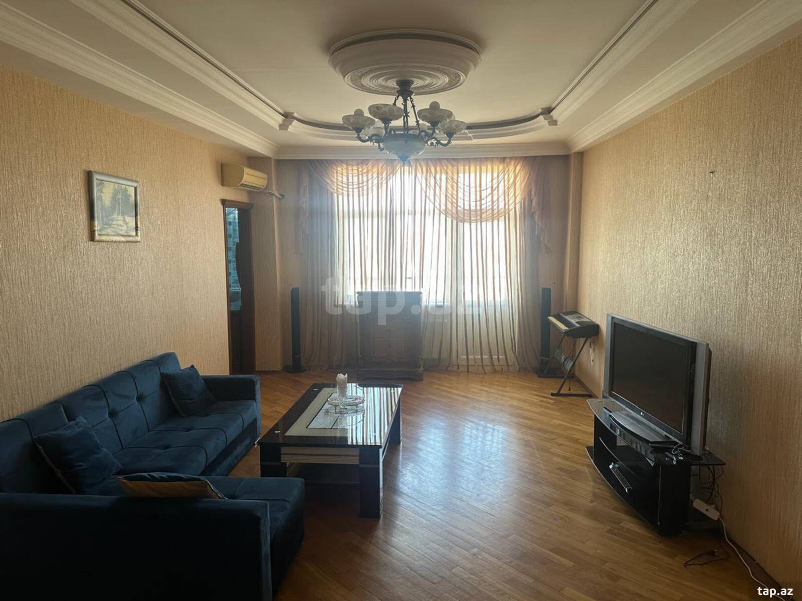 3-otaqlı yeni tikili, İnşaatçılar pr., 110 m²