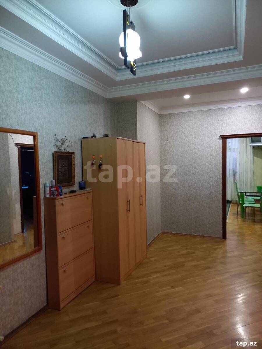 3-otaqlı yeni tikili, İnşaatçılar pr., 110 m²