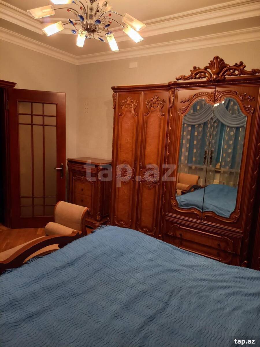 3-otaqlı yeni tikili, İnşaatçılar pr., 110 m²