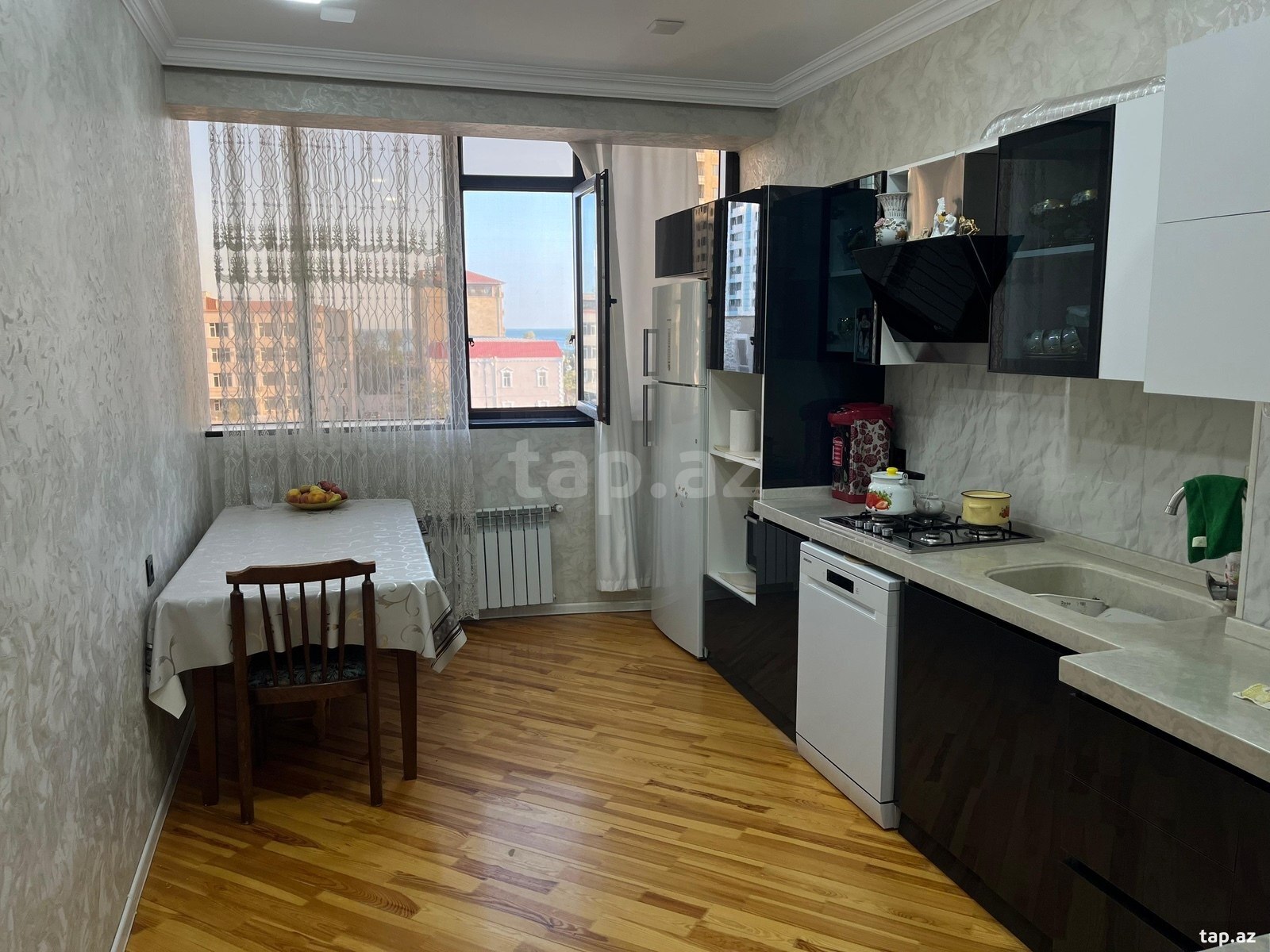 3-otaqlı yeni tikili, Xətai m., 81 m²