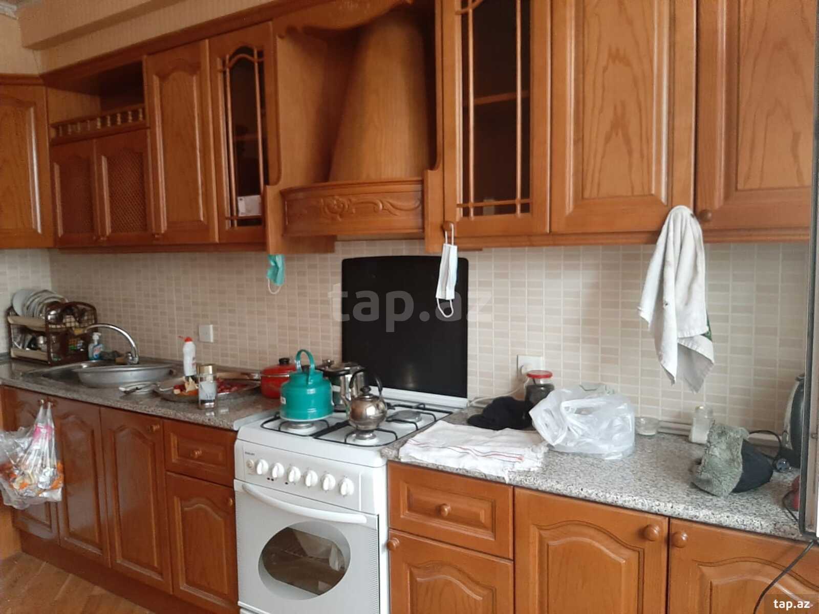 4-otaqlı yeni tikili, Mir Cəlal küç,, 150 m²