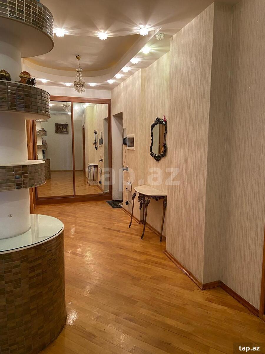 4-otaqlı yeni tikili, H.Cavid pr., 221 m²
