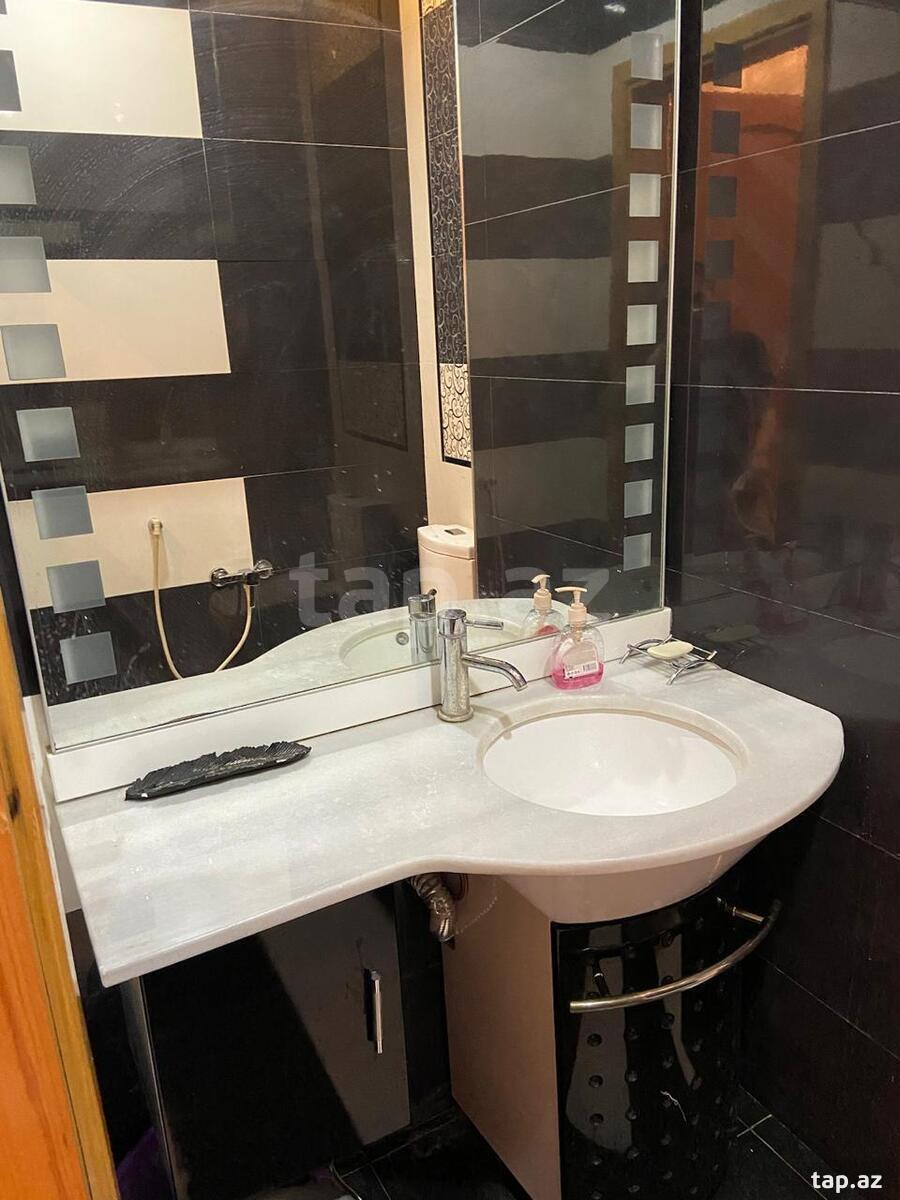4-otaqlı yeni tikili, H.Cavid pr., 221 m²
