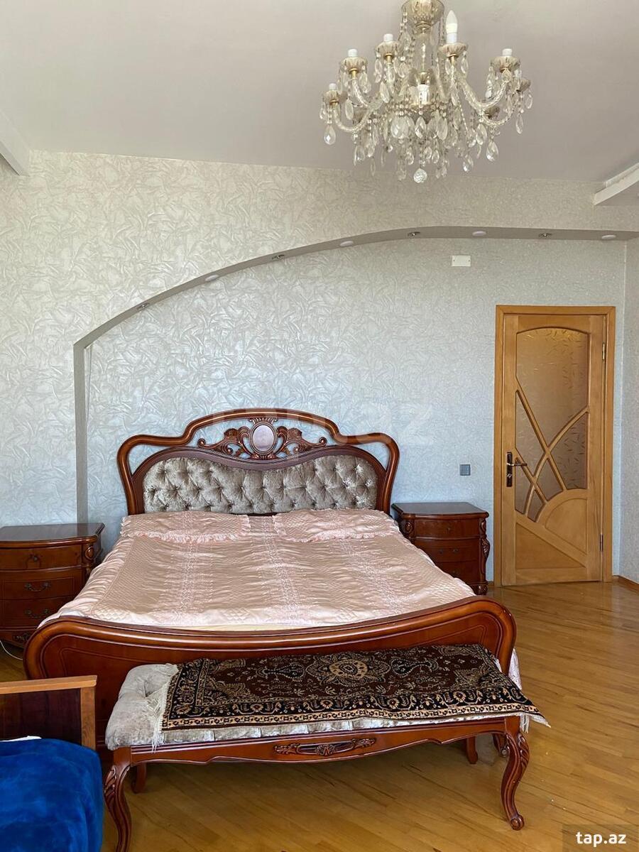4-otaqlı yeni tikili, H.Cavid pr., 221 m²