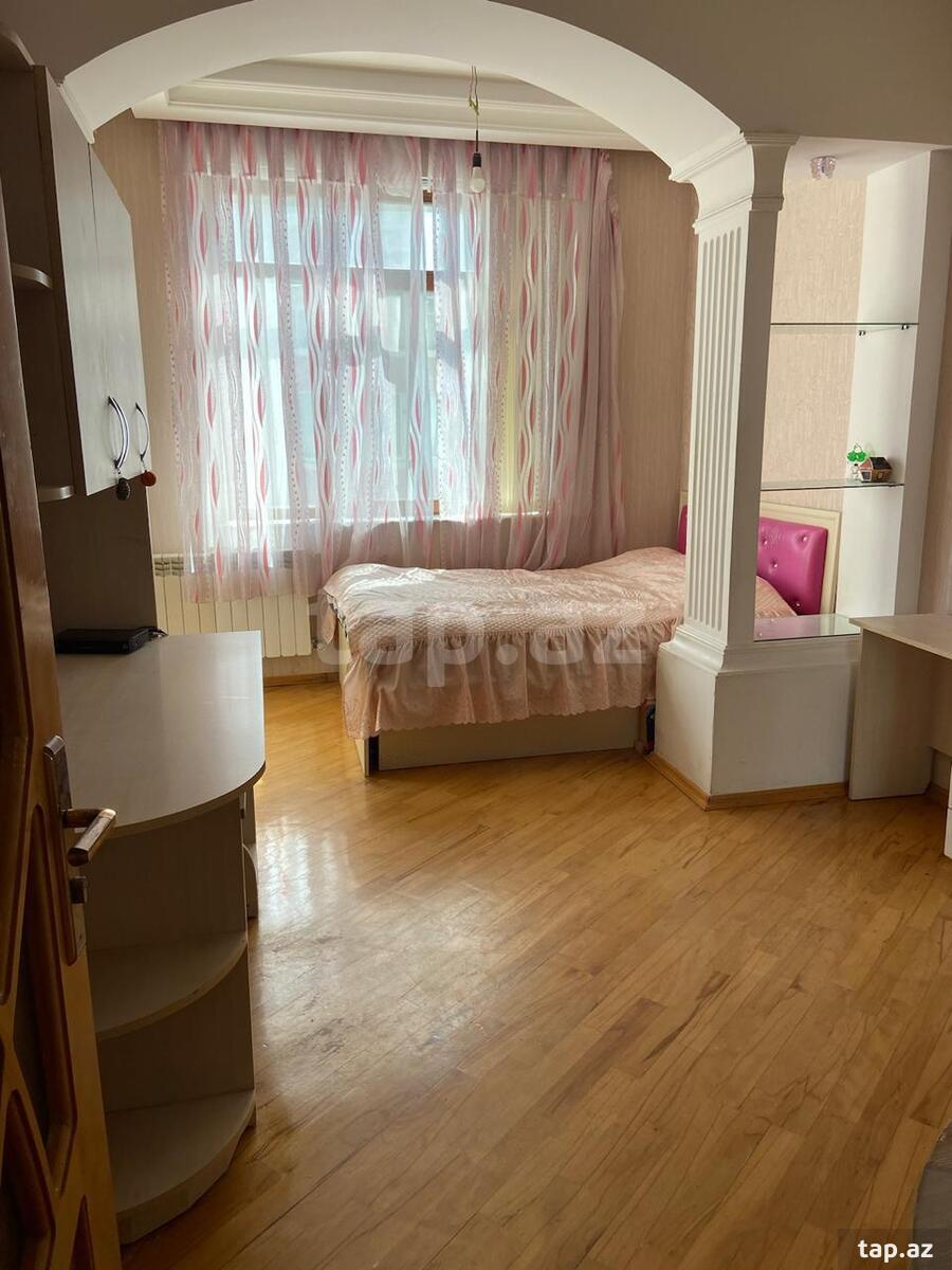 4-otaqlı yeni tikili, H.Cavid pr., 221 m²