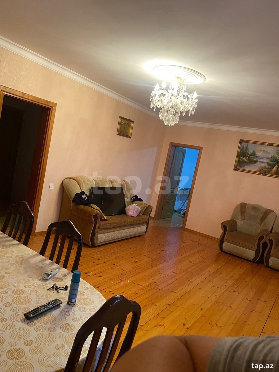 Həyət evi kirayə verilir, Saray qəs.