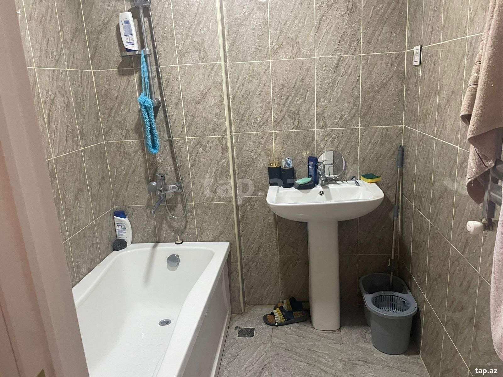 4-otaqlı yeni tikili kirayə verilir, Gəncə ş., 130 m²