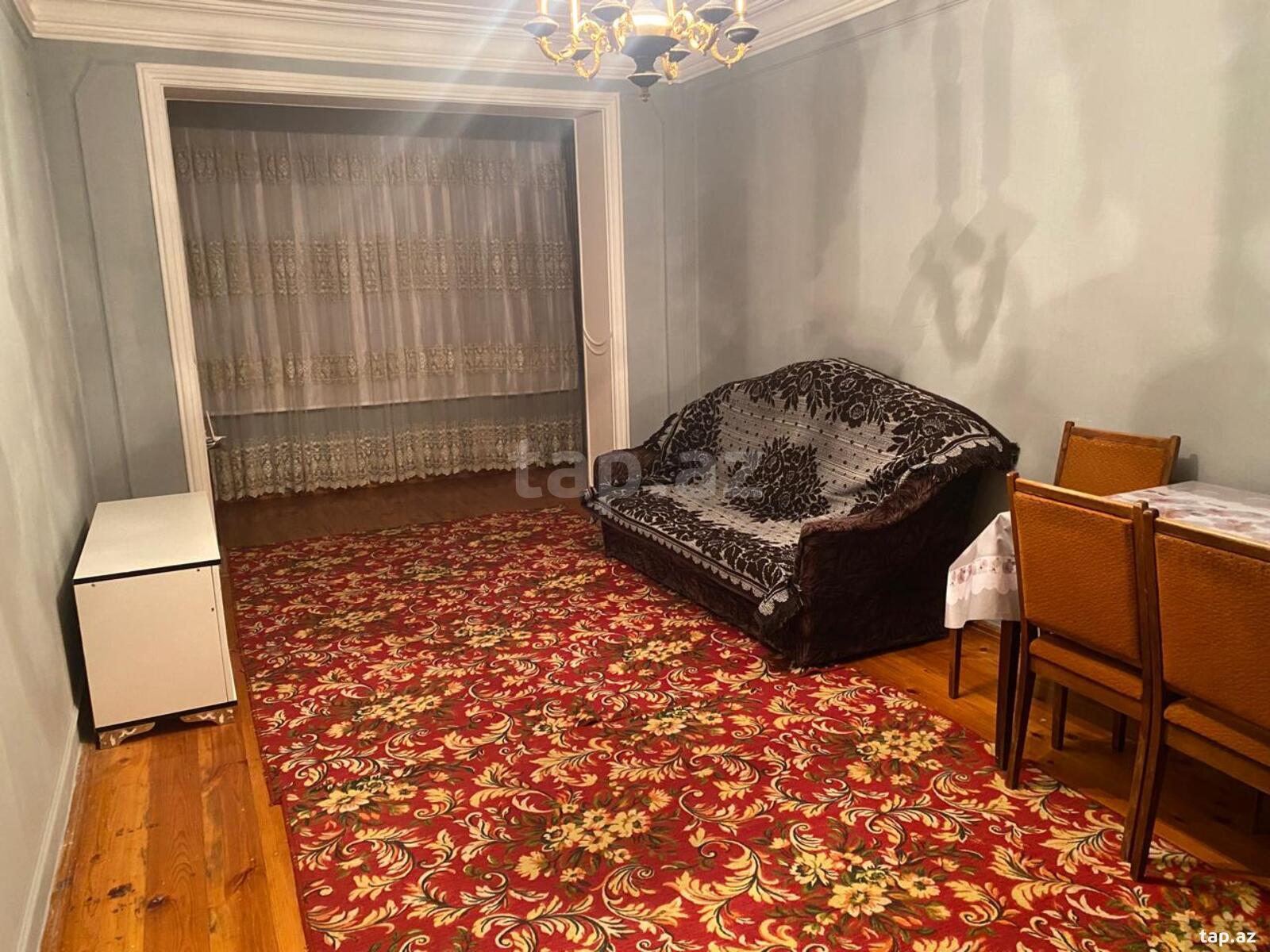 2-otaqlı mənzil kirayə verilir, Gəncə ş., 65 m²