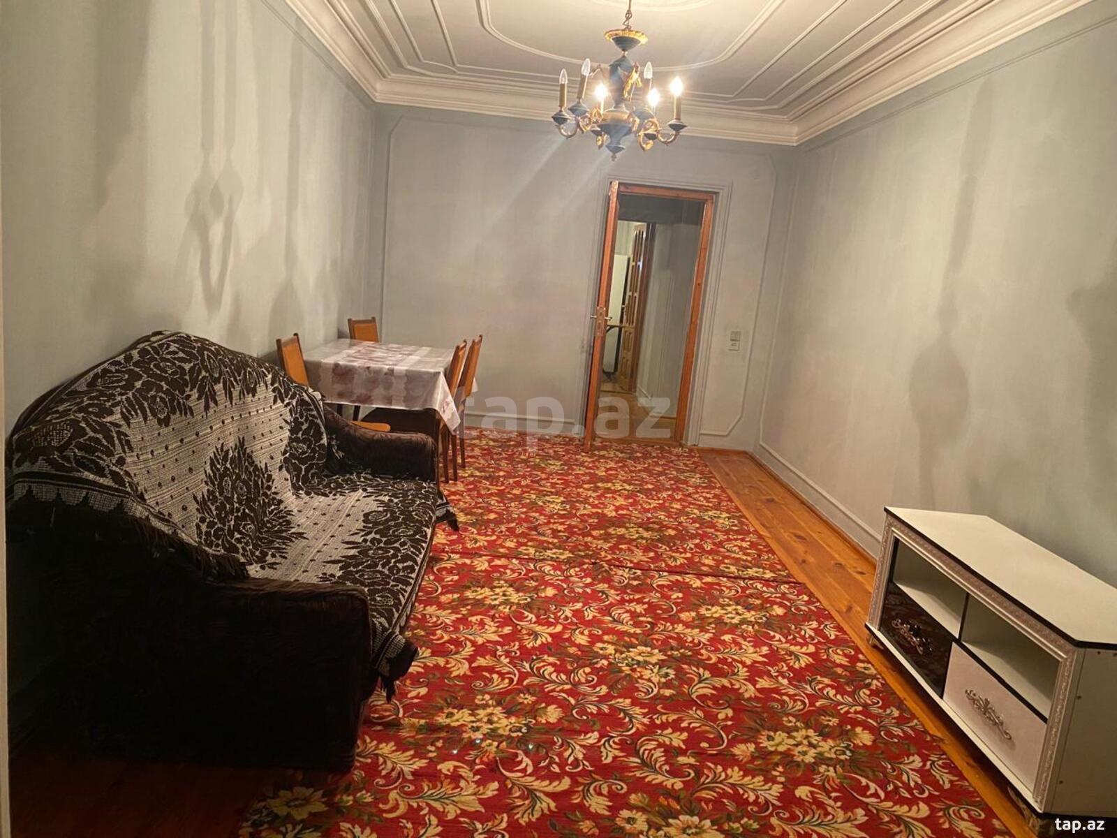 2-otaqlı mənzil kirayə verilir, Gəncə ş., 65 m²