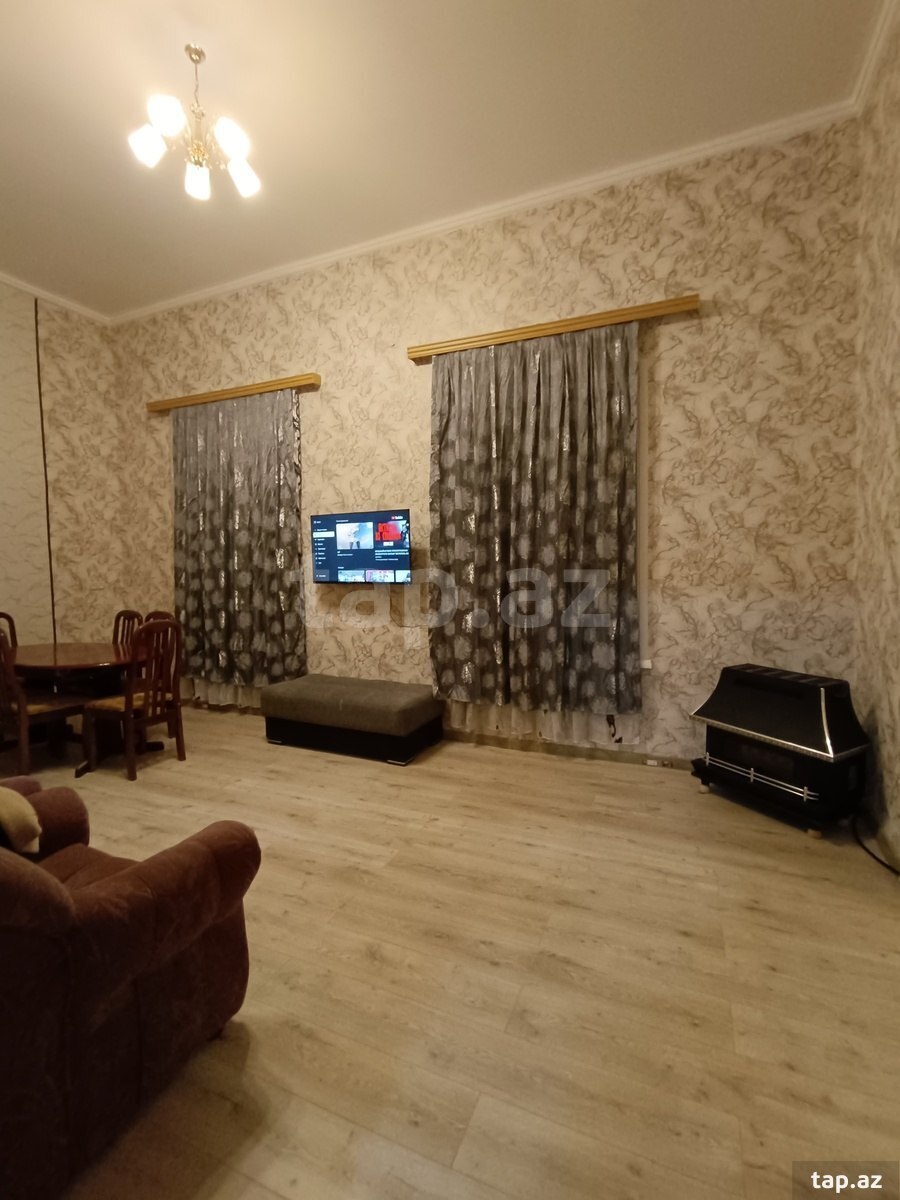4-otaqlı mənzil kirayə verilir, Nizami m., 80 m²
