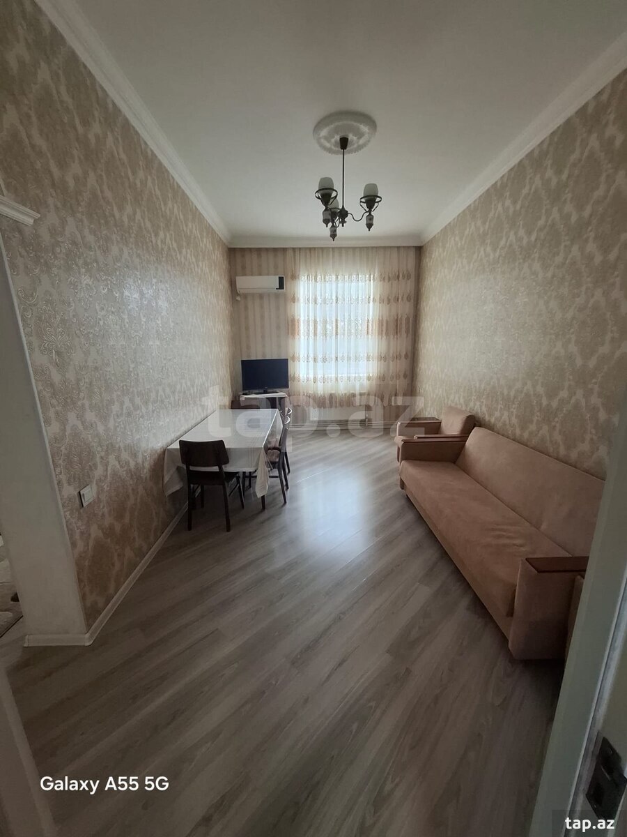 2-otaqlı mənzil kirayə verilir, Gəncə ş., 70 m²