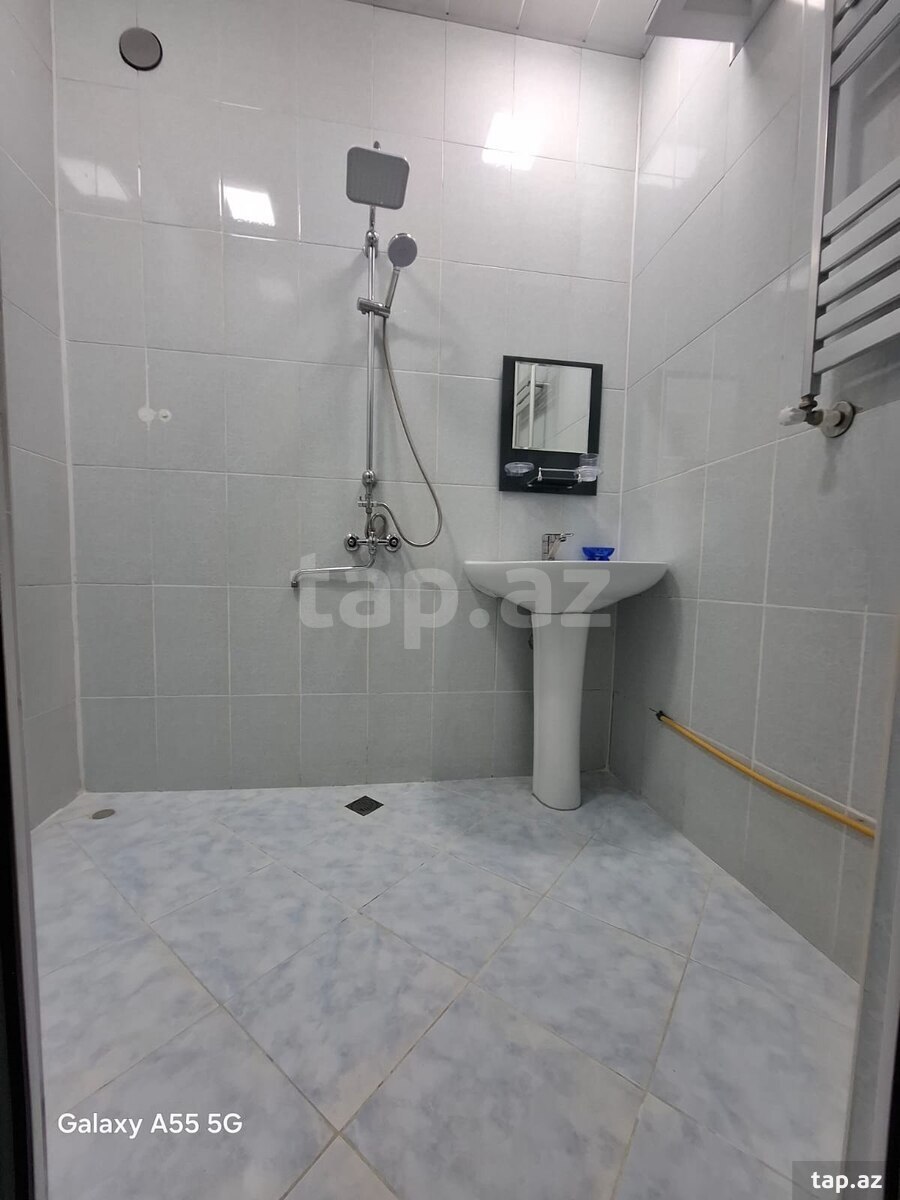 2-otaqlı mənzil kirayə verilir, Gəncə ş., 70 m²