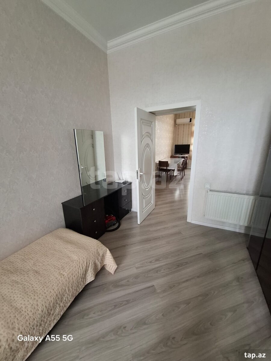 2-otaqlı mənzil kirayə verilir, Gəncə ş., 70 m²