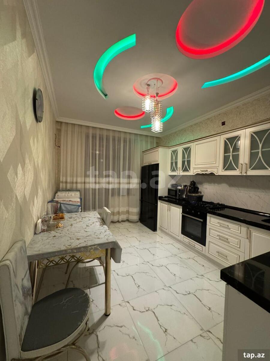 3-otaqlı yeni tikili, Moskva pr., 160 m²