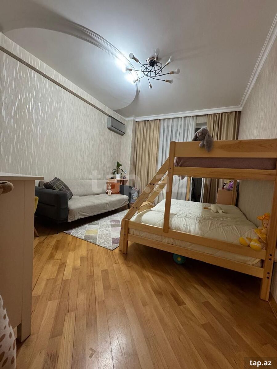 3-otaqlı yeni tikili, Faiq Yusifov küç., 140 m²