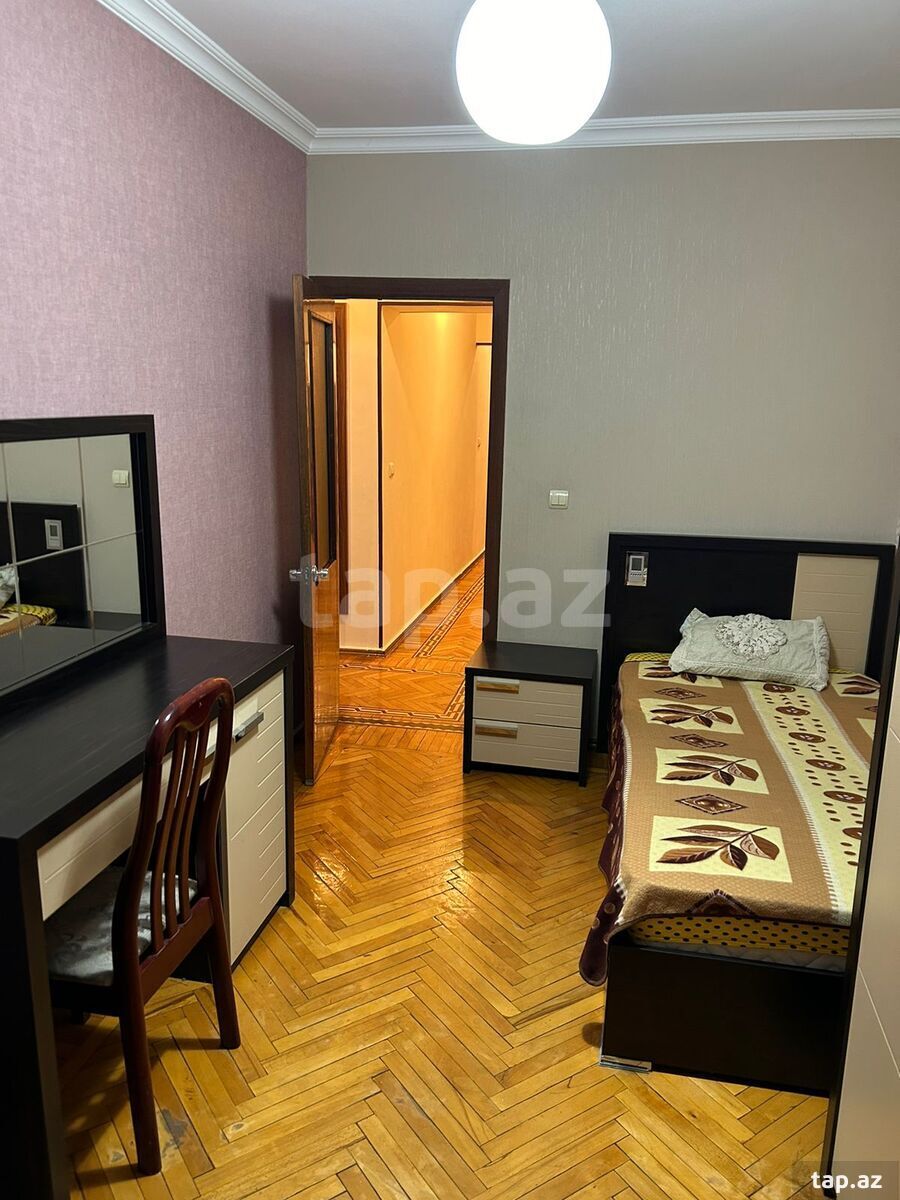 4-otaqlı mənzil kirayə verilir, Parlament pr., 110 m²
