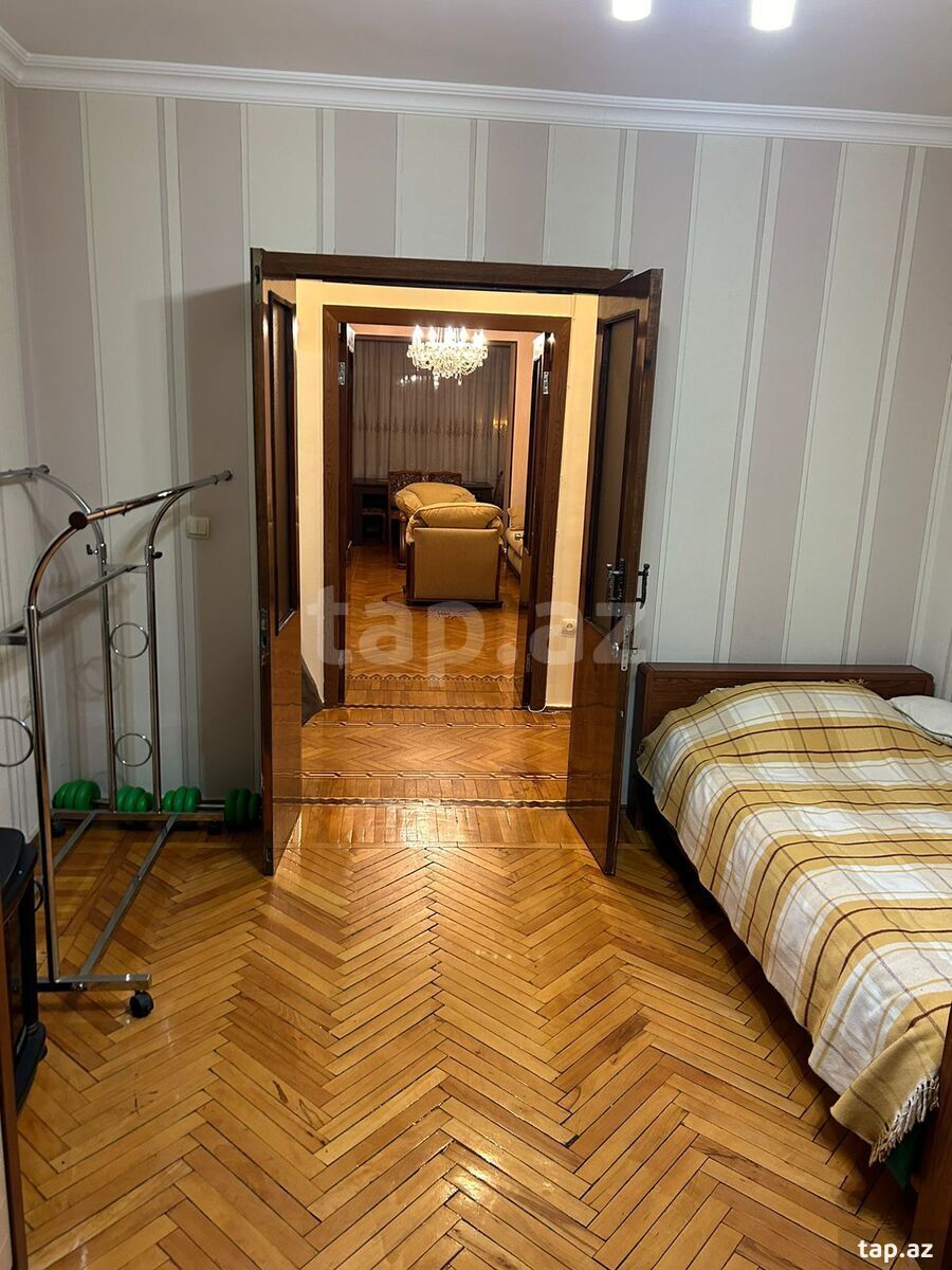 4-otaqlı mənzil kirayə verilir, Parlament pr., 110 m²