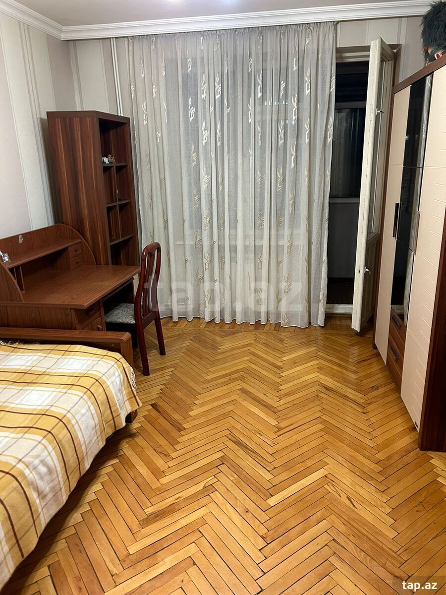 4-otaqlı mənzil kirayə verilir, Parlament pr., 110 m²