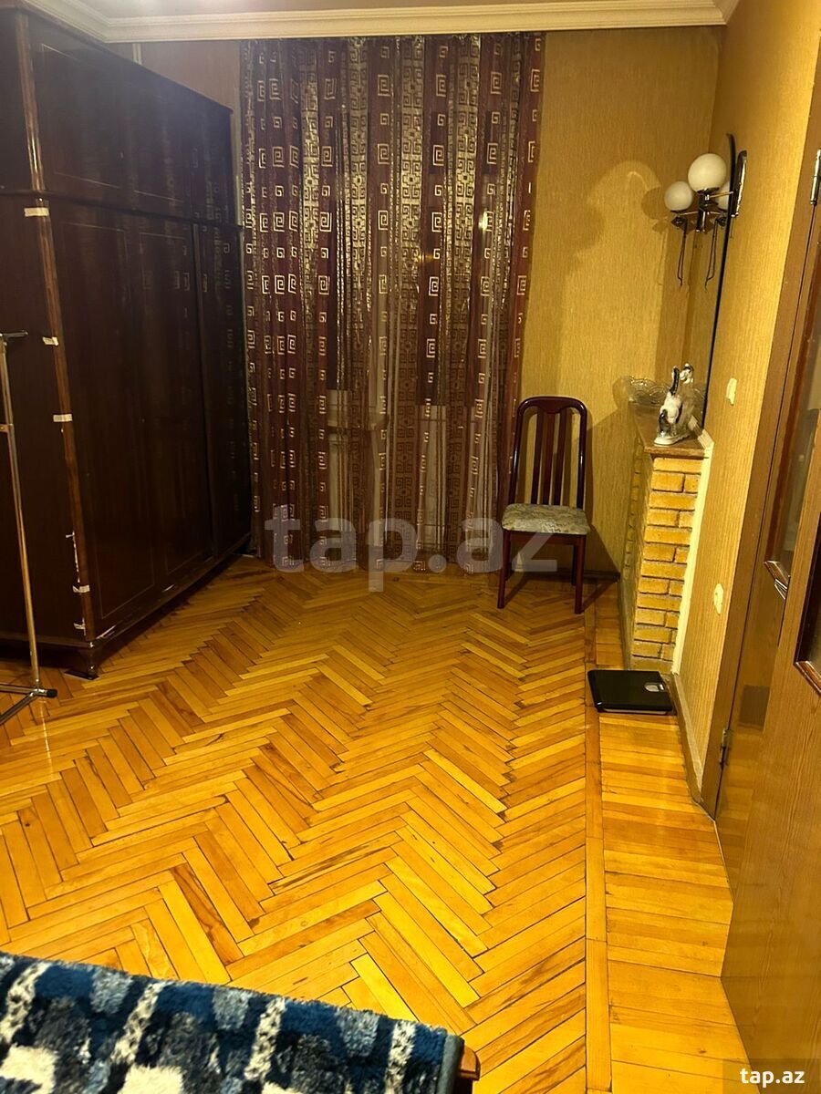 4-otaqlı mənzil kirayə verilir, Parlament pr., 110 m²