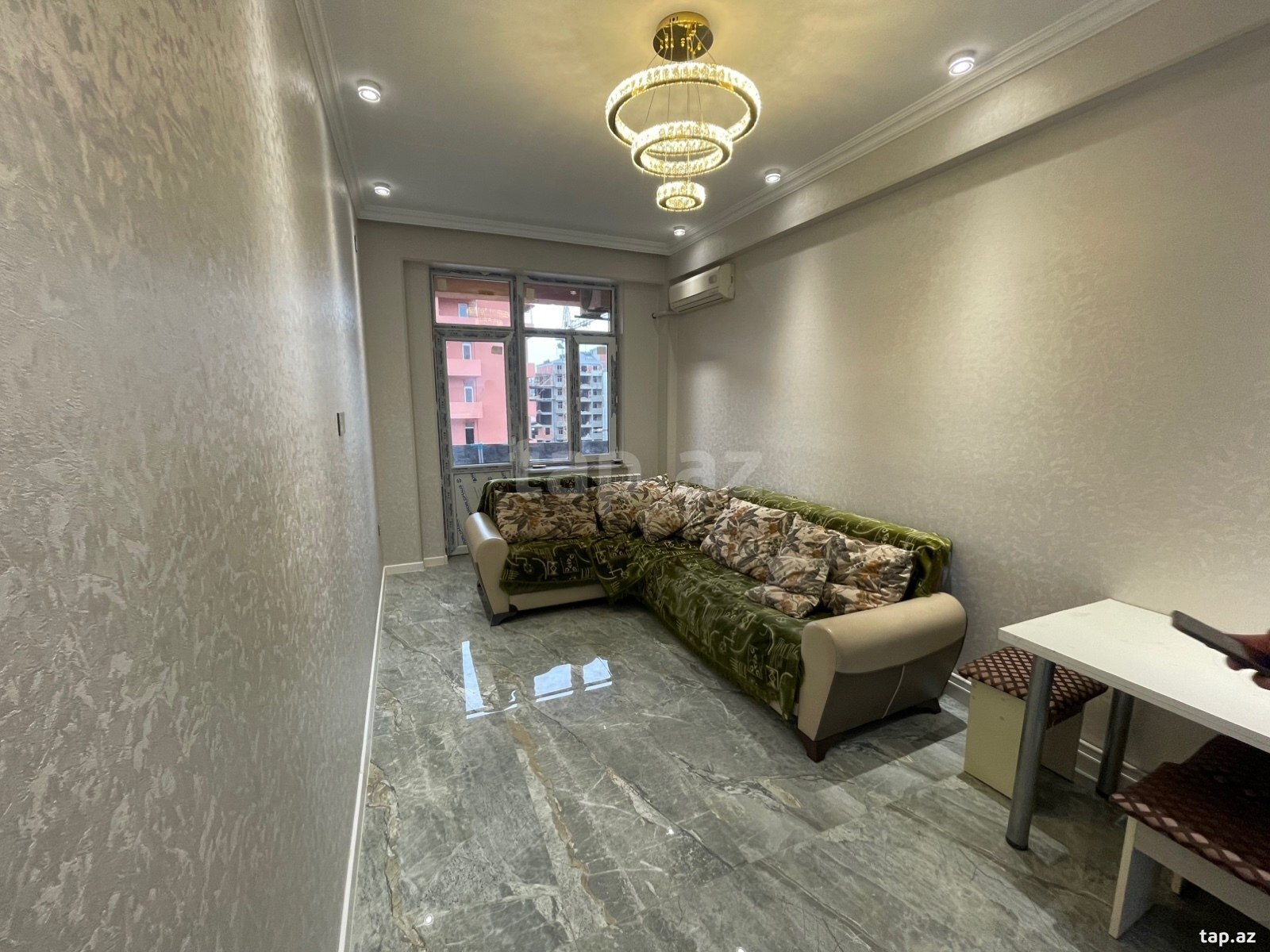 2-otaqlı yeni tikili kirayə verilir, Saray qəs., 65 m²