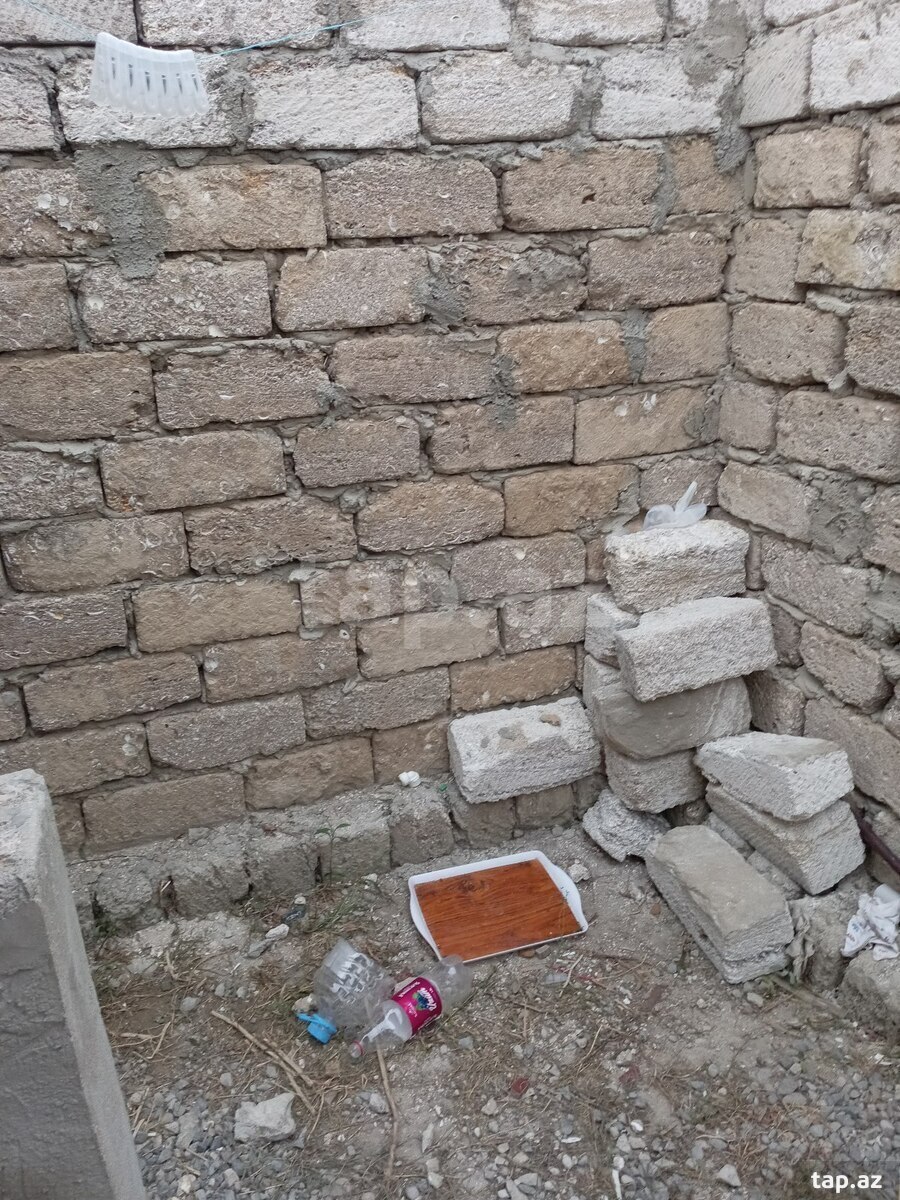 Həyət evi, Binə qəs.