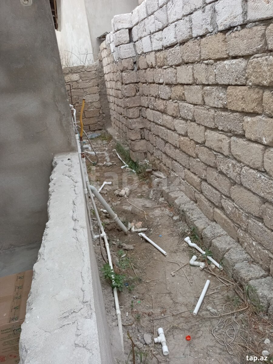Həyət evi, Binə qəs.