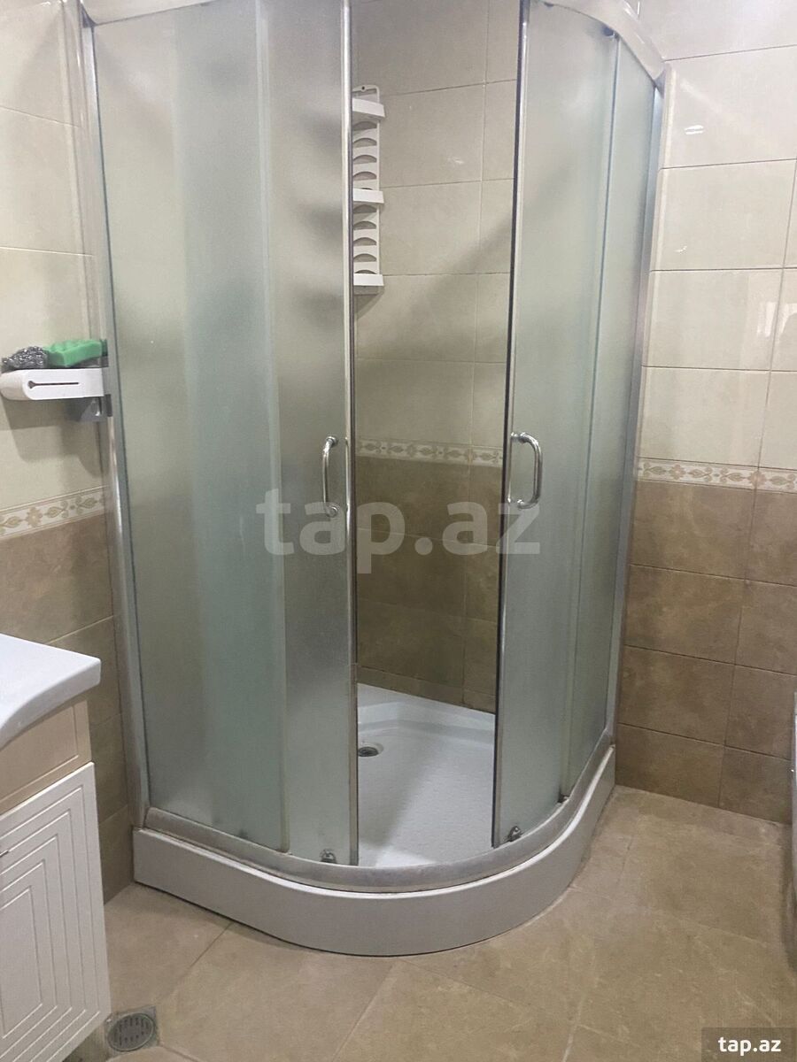 3-otaqlı yeni tikili kirayə verilir, Rüstəm Rüstəmov küç., 115 m²