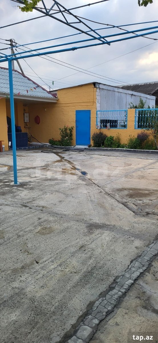 Həyət evi, Siyəzən r.