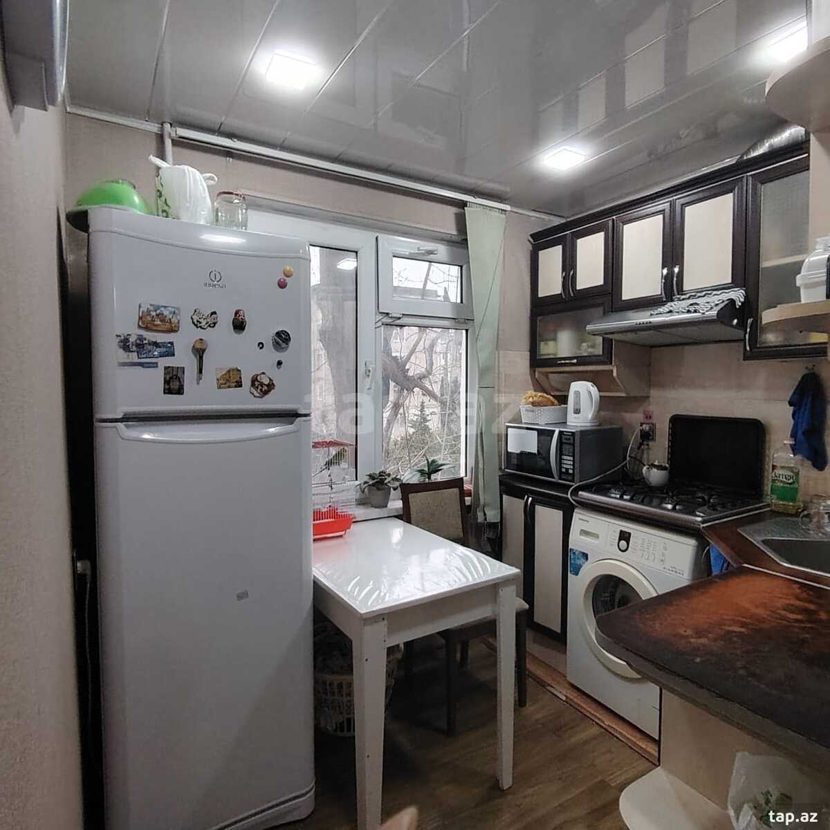 3-otaqlı mənzil, Neftçilər m., 85 m²