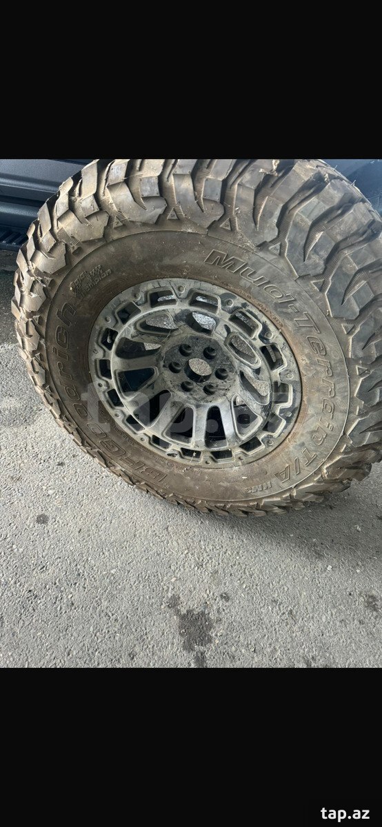 Təkər 35x12.50R17