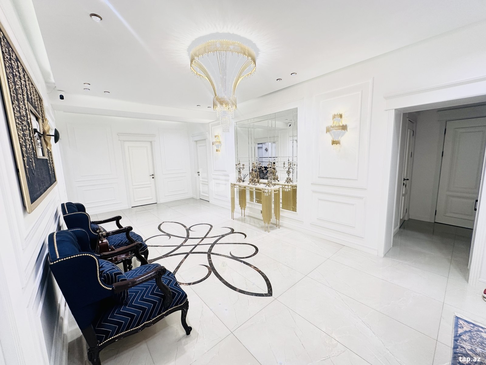 4-otaqlı yeni tikili, H. Salmani küç., 1 210 m²