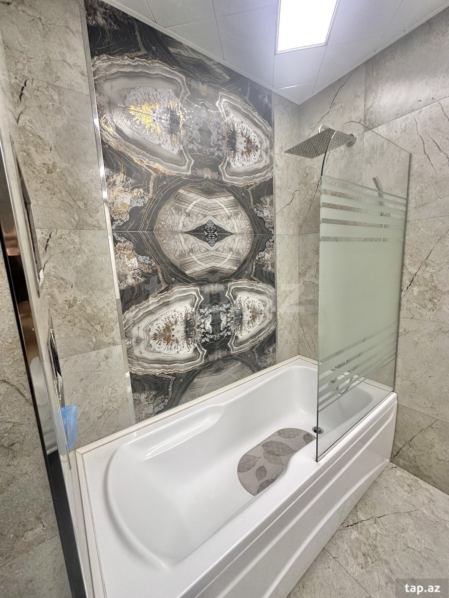 4-otaqlı yeni tikili, H. Salmani küç., 1 210 m²