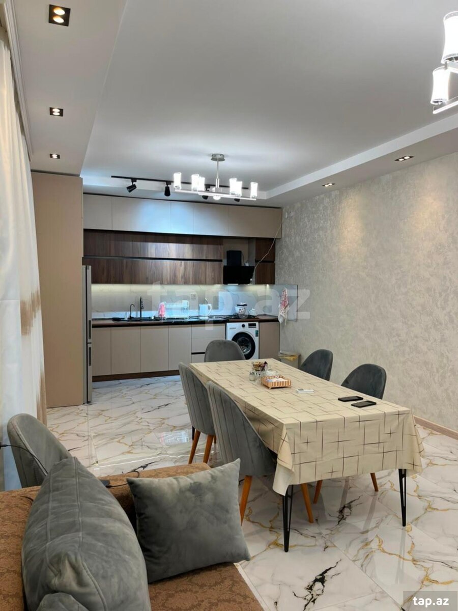 Villa, Qəbələ r.