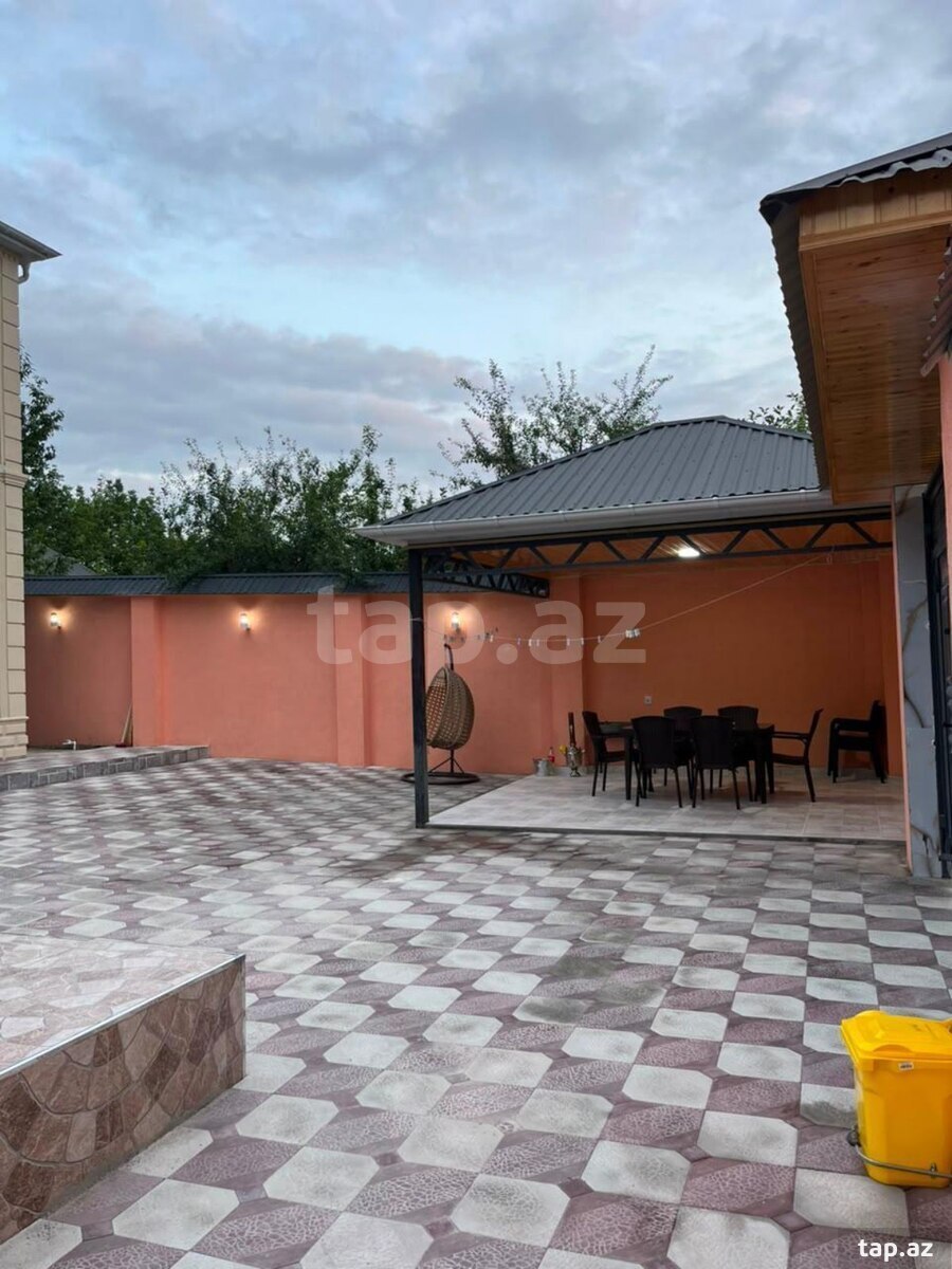 Villa, Qəbələ r.