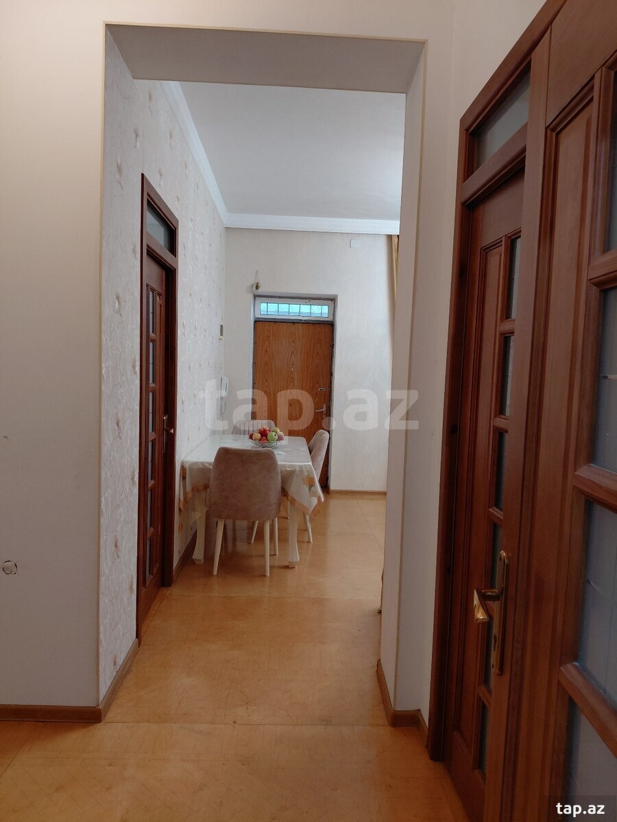 Villa, Qara Qarayev m.